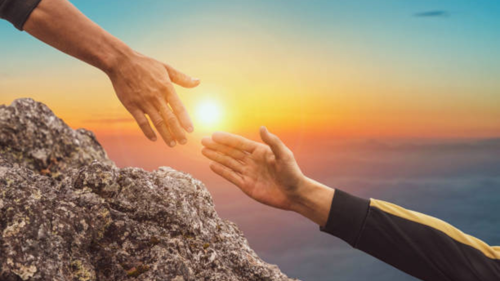 Why Helping Others Makes You Feels Amazing